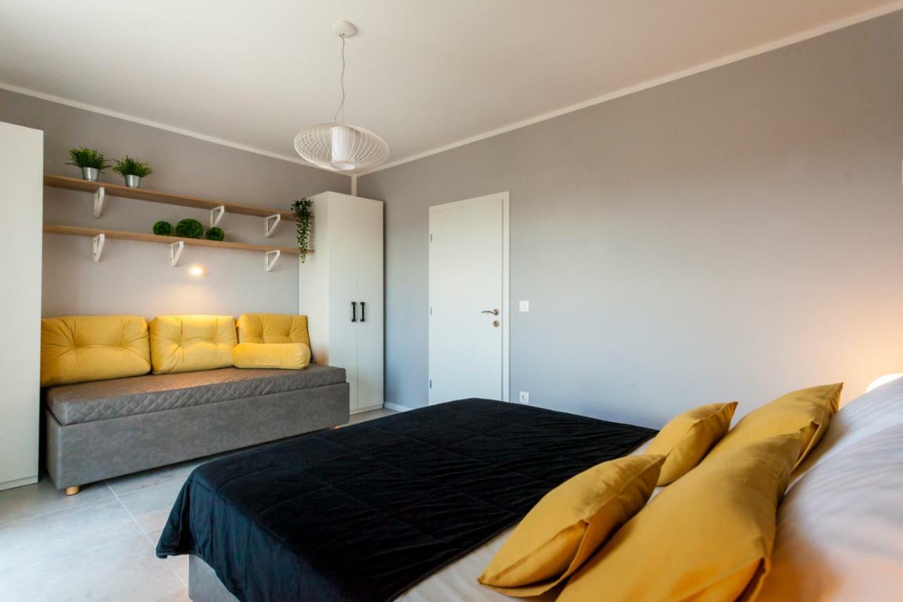 Apartment Katalea Malinska Bagian luar foto